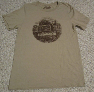 Buffalo Trace Distillery Stand Strong T-Shirt Adult Medium Bison Beige Bourbon