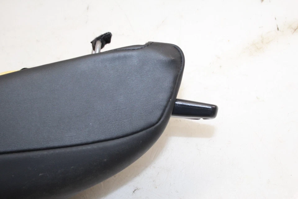 Infiniti Q50 2018 rojo deportivo asiento trasero izquierdo reforzado OEM DT137 Foto 3 de 4