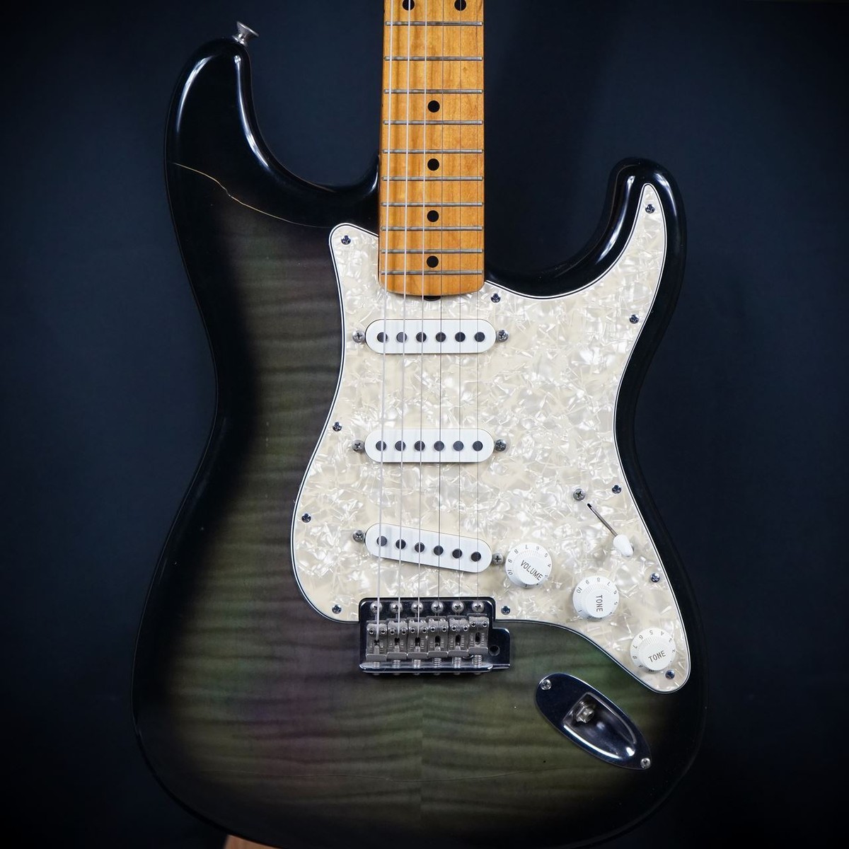 Fender Japanese Stratocaster 1992-1993 Green Foto Flame | eBay Fender Japanese Stratocaster 1992-1993 Green Foto Flame | eBay