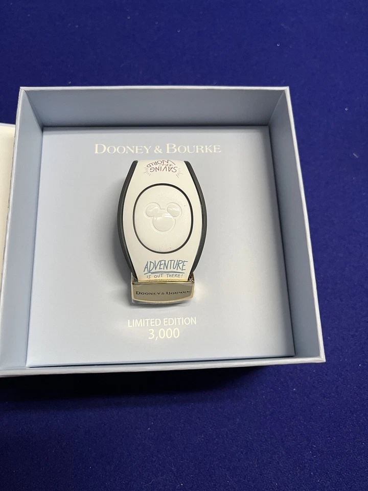 2022 Disney Parks Dooney & Bourke Pixar Magicband Up Ratatouille Toy Story Monst Foto 2 de 4