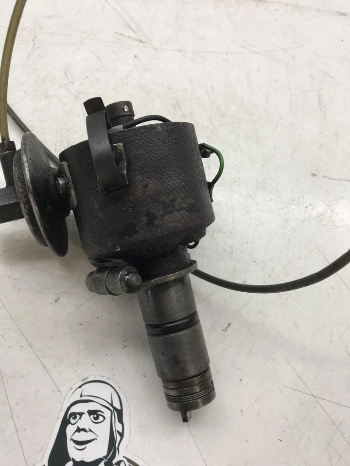 Zündverteiler Verteiler Bosch JFUR6 0231116048 für Mercedes W111 W113 W108  - Bild 2 von 4