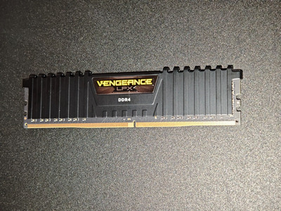 Corsair Vengeance LPX 8GB DDR4 3000 CL15 RAM Arbeitsspeicher DIMM PC4-24000