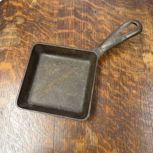 GRISWOLD No. 53 Cast Iron Pan Square Egg Skillet Size 3 Rustic Farmhouse Antique