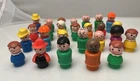 #M VINTAGE Lot of 26 Fisher Price Little People Figures 1970’s PLAY FAMILY