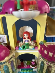 LEGO Disney: Ariel's Undersea Palace (41063) Includes All Minifigures