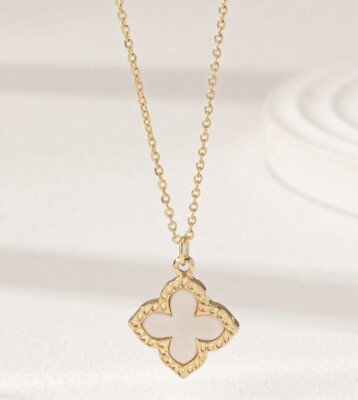 18K Plated Gold Necklace Lucky Clover Flower Stainless Steel Pendant Jewelry
