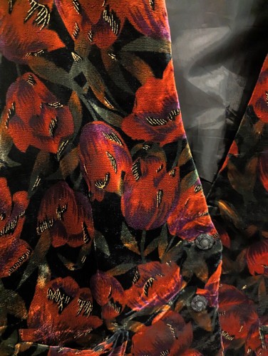 Vintage Velvet Floral Vest - Picture 2 of 6