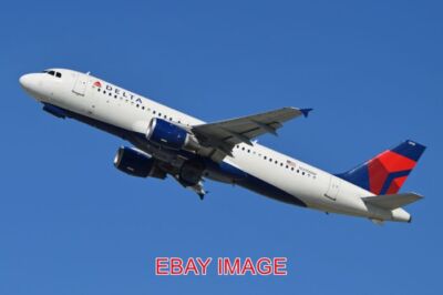 FOTO FLUGZEUG AIRBUS A320-211 'N310NW' DELTA C/N 0121. BAUT 1990. SEEN DEPAR