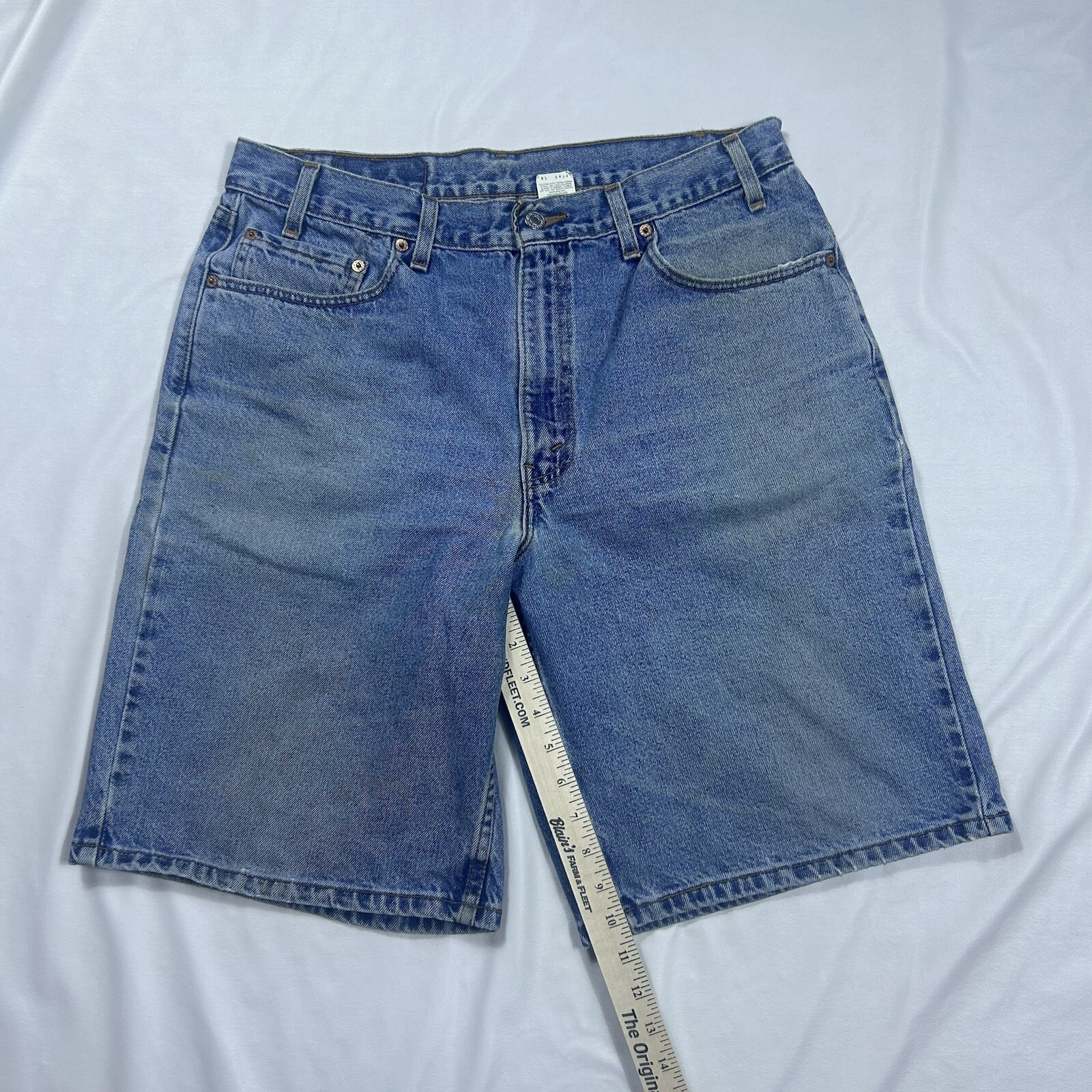 Vintage Levis Jean Shorts Mens 36x10-fits 34x10 Light Wash Levis 550 Bermuda USA thumbnail 9