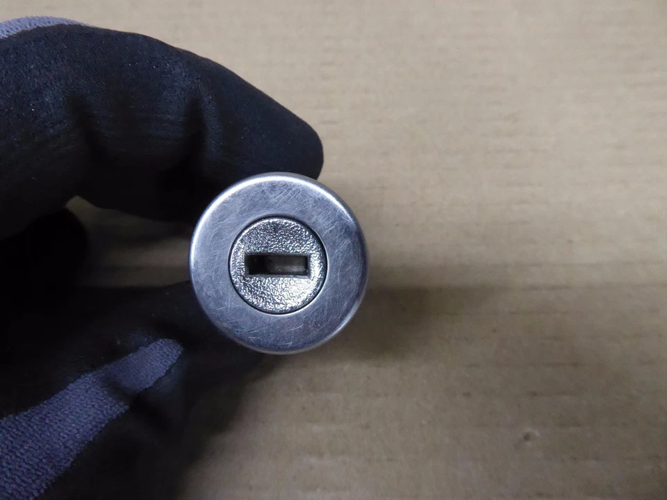 Lincoln MKZ 2011 DME Engine Computer ECU Key Ignition Set OEM BE5A12A650CF - Image 4 of 4