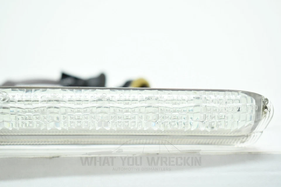 GENUINE SUBARU OUTBACK 4TH GEN REAR SPOILER / WING 3RD BRAKE LIGHT - 03-09 - image 4 of 4