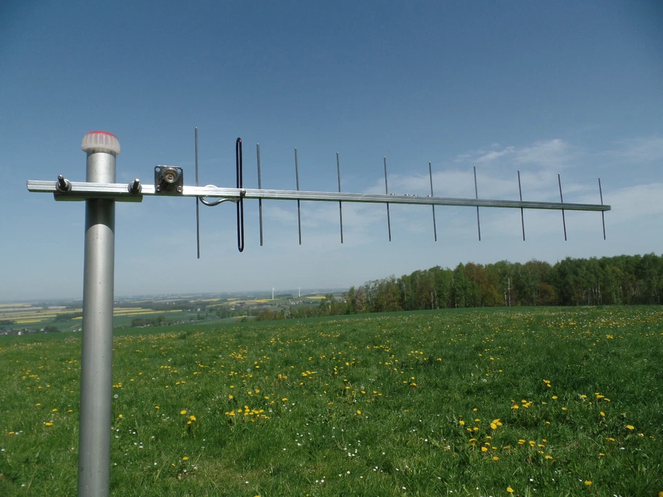 11 Element 1296 MHz  2-teilig 23cm Yagi Antenne Richtantenne ATV Amateurfunk  N.