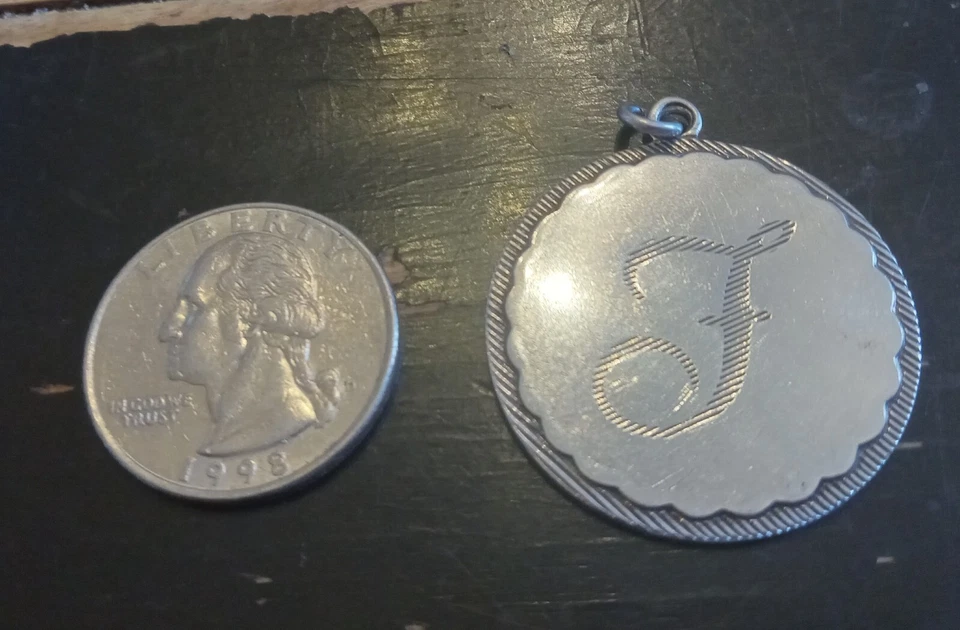 John Wind Silver Sorority Gal Silver Letter "F" Large Pendant - Image 3 of 4