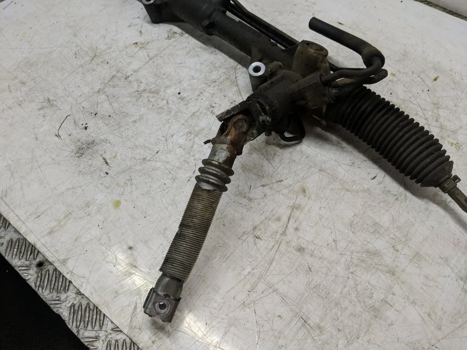 MERCEDES-BENZ C200 AZUL EFICIENCIA W204 2009-2011 2.1 BARRA DE DIRECCIÓN  Foto 3 de 4