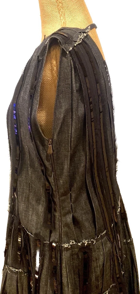 VESTIDO VAQUERO BOTTEGA VENETA ABSOLUTAMENTE FABULOSO CON DISEÑO ÚNICO DE LENTEJUELAS, S Foto 4 de 4