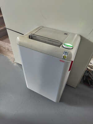 IDEAL 2404 Paper Shredder | 4mm Streifenschnitt | auf 4 Rollen