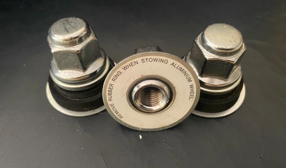 Toyota Avalon Camry Corolla Sienna RAV4 OEM cromo de fábrica 12x1,5 tuercas (3) Foto 2 de 2