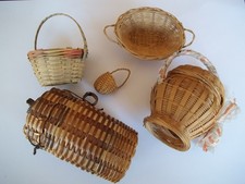 Lot of 5 Small Woven Baskets Various Shapes Sizes Dollhouse Crafts Decor