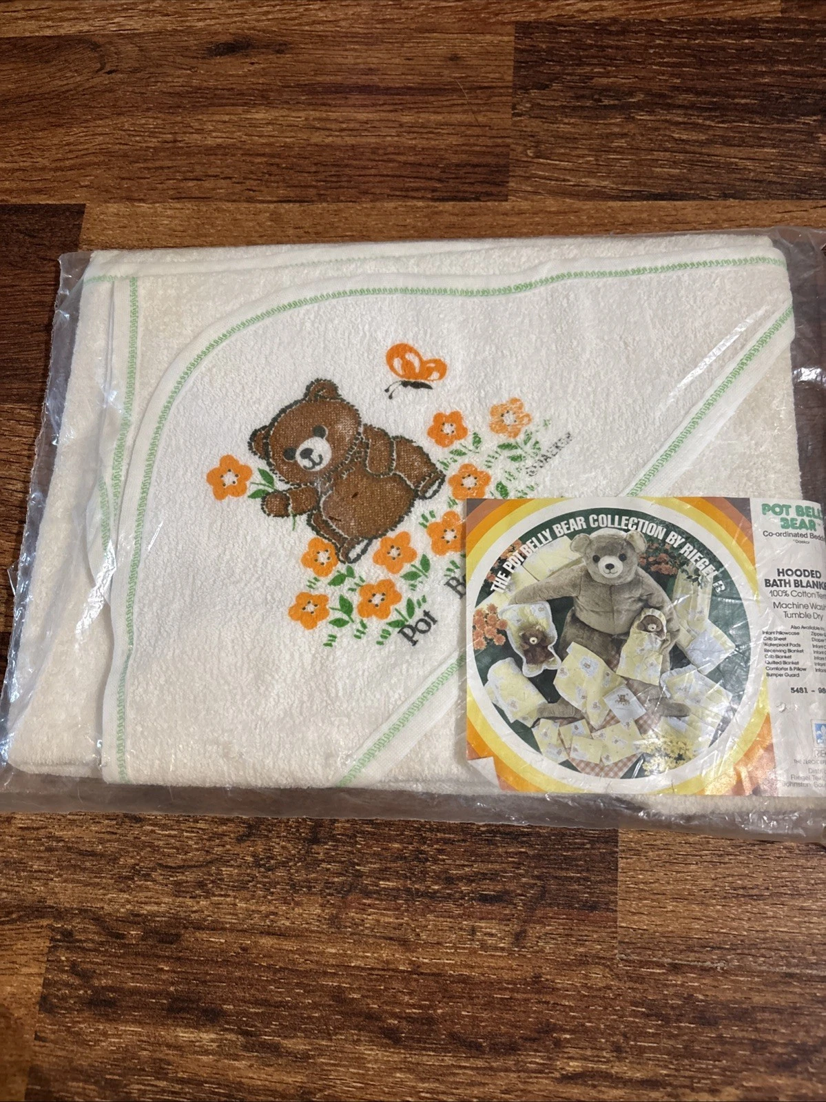Vintage NOS Baby Infant Pot Belly Bear Cotton Hooded Towel Bath Blanket Riegel
Opens in a new window