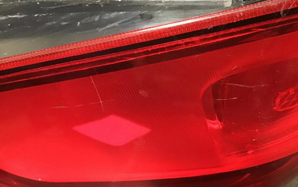 Luz trasera derecha Kia Optima 2011-2014 (lado del pasajero) PN 92402-4C OEM Foto 2 de 4