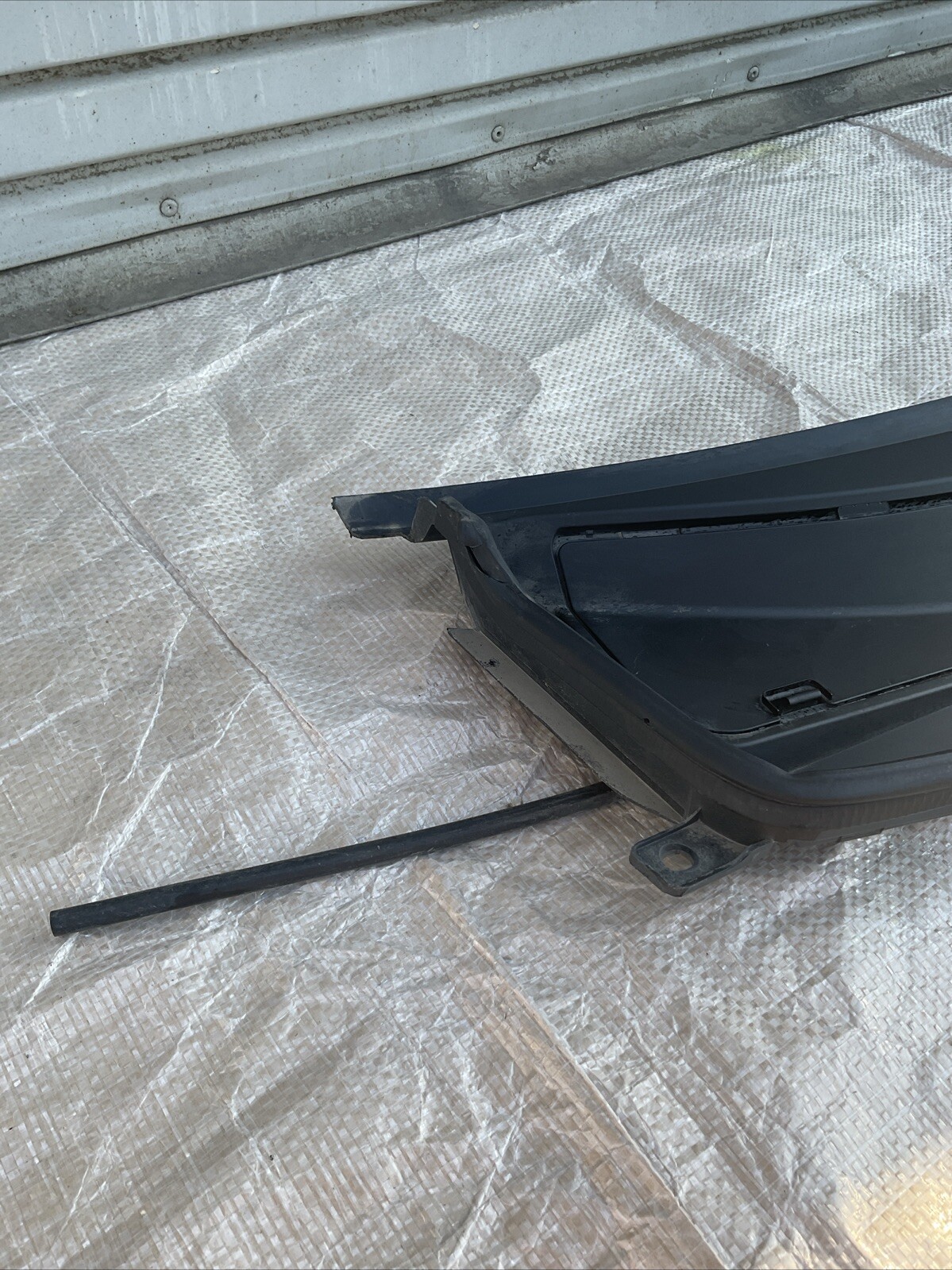 MASERATI QuattroPorte WINDSHIELD WIPER COWL COVER PANEL GRILLE OEM 14-20