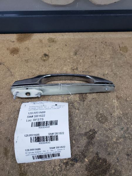 1988 ROLLS ROYCE SILVER SPUR DRIVER SIDE FRONT DOOR HANDLE: CHROME 