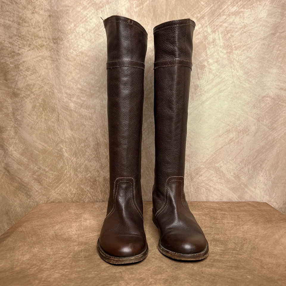 Botas de montar altas de cuero marrón punta redonda indie vintage Y2K Juicy Couture Foto 4 de 4