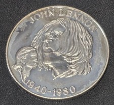 John Lennon 1940-1980         PEACE     1 Troy oz .999 Fine Silver Round COLLECT