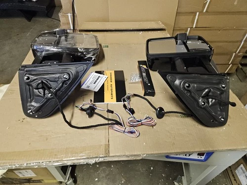 Used Smoked Painted Black Switchback Tow Mirrors for 14-2019 Silverado Sierra