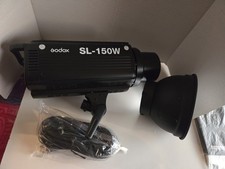 GODOX SL-150W LED VIDEO LIGHT
