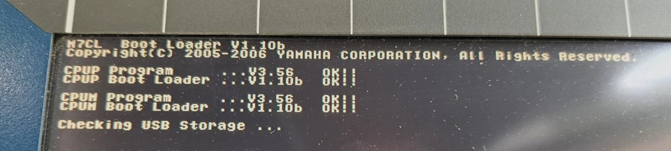 Yamaha M7CL 32 im Top Zustand mit Meterbridge - Bild 4 von 4