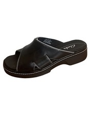 CLARKS Woman  s Leather Slip On Shoes Black sz 7