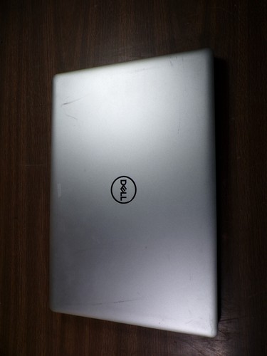 DELL INSPIRON 15 5000 SERIES INTEL CORE i7 8TH GEN 4GB RAM **NO POWER ON - Picture 3 of 7