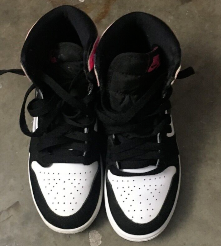 Nike Air Jordan Valentines Day 4y