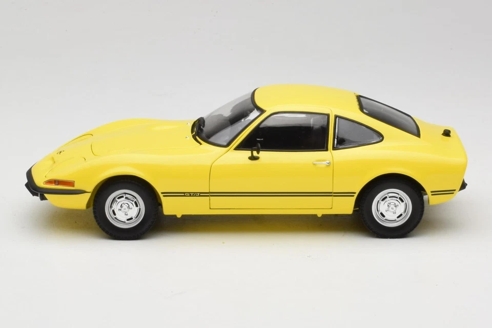 180049021 Opel GT/J Yellow Minichamps 1:18 - Image 4 of 4