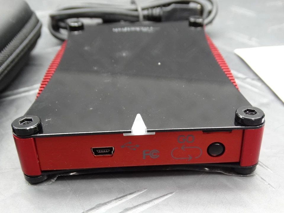RocketFish 2.5in USB 2.0 Hard Drive Enclosure Kit - Image 3 of 4