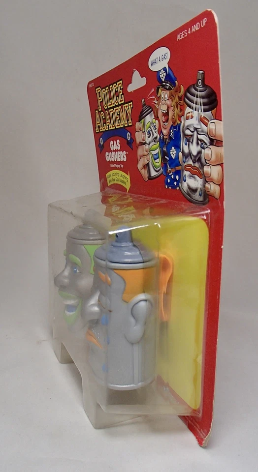 Figura BANKSY Lata de Pintura VINILO Juguete de Arte MADBALLs KO 1988 Academia de Policía GUSHER Foto 3 de 4