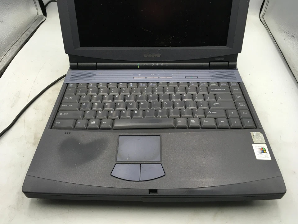 SONY VAIO PCG F420 - FOR PARTS/NO BOOT - INTEL PENTIUM II - 32MB RAM - READ - BB - Image 3 of 4