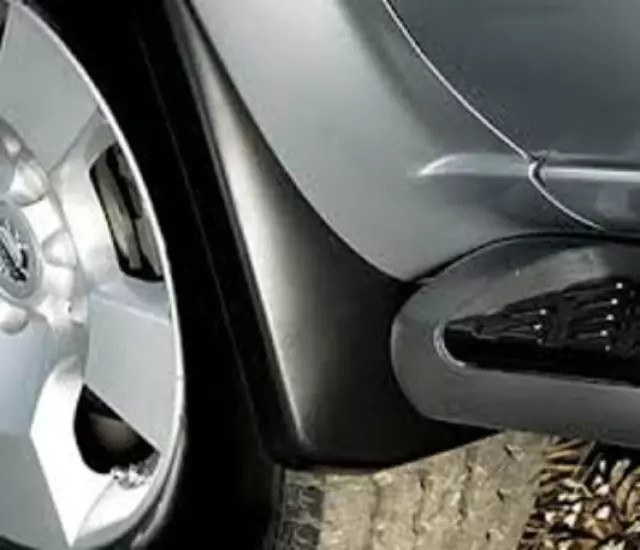 Genuine Nissan Splash Guards - Front 999J2-2Q000P3New OEM NISSAN Part QTY 1(Please Provide VIN)