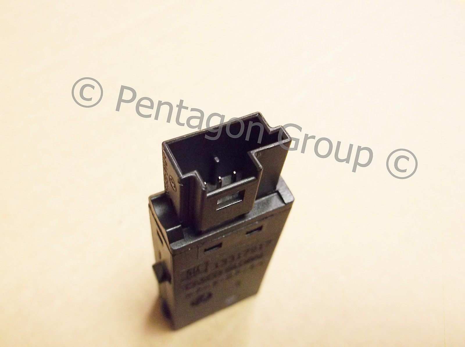 Genuine Vauxhall ASTRA J ZAFIRA B Insignia AUX Auxiliary Connector 