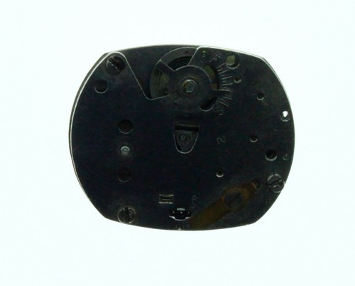 Movimiento de reloj de cuarzo o cuerda antiguo vintage TIMEX para repuestos o reparaciones - Imagen 17 de 255