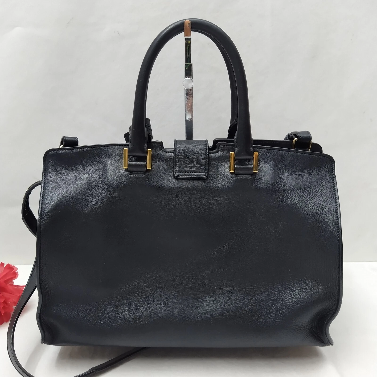 SAINT LAURENT (YSL) Borsa a tracolla Saint Laurent in pelle nera con logo doppio manico