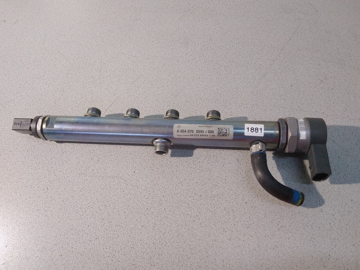 ORIGINAL Mercedes OM654 Verteilerrohr A 6540700095 mit Sensor A 