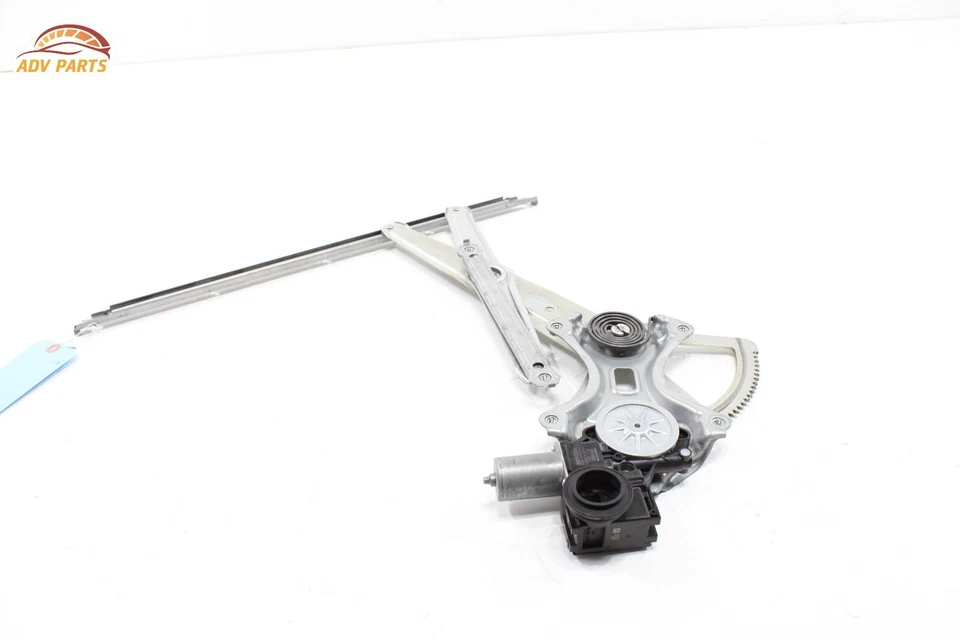 2016 - 2023 TOYOTA 4RUNNER FRONT RIGHT SIDE DOOR WINDOW REGULATOR & MOTOR OEM - Image 2 of 4