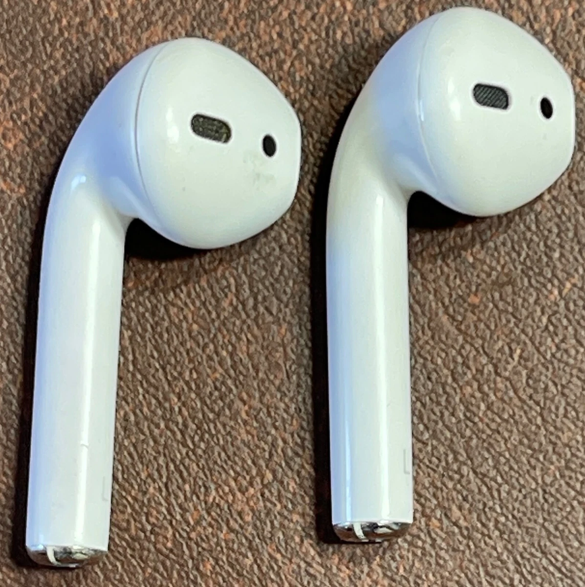 Genuine Apple AirPods 2nd Gen Left Side Only A2031 A2032 Firmware 5E135