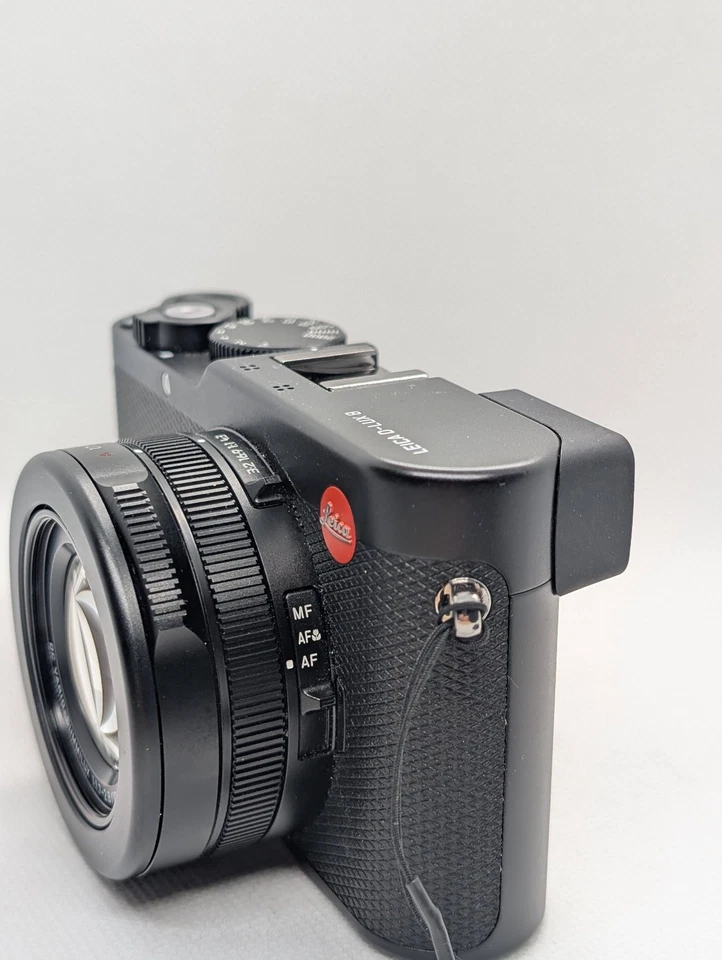 come NUOVA NEW Leica D-Lux 8 zoom 24-75mm f/1.7 D-Lux8 - Immagine 2 di 4