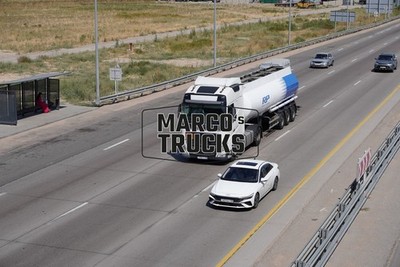 LKW Foto Volvo FH Tankwagen Auflieger Kasachstan weiß RP #w8dj