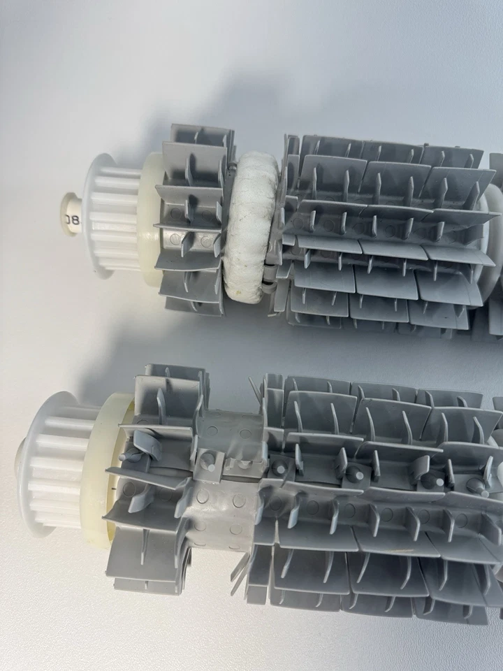 Maytronics Dolphin Wheel roller brush Assembly 99955340-ASSY Grey Dynamic Pair - Image 4 of 4