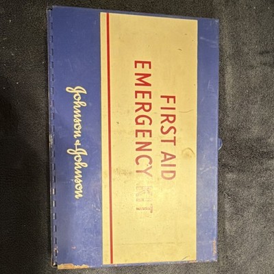 Vintage 1960 s Johnson & Johnson museum quality First Aid Emergency Kit complete