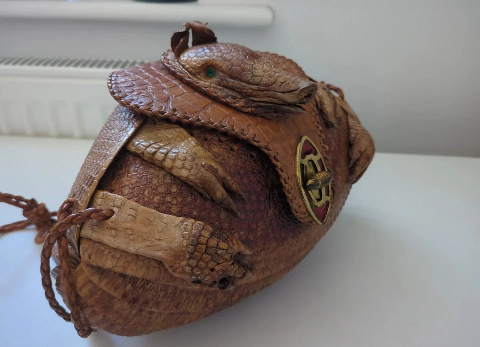 Vintage 1930s/1940s Taxidermy Armadillo Handbag Shoulder Strap Bag Fashion - Image 2 of 4